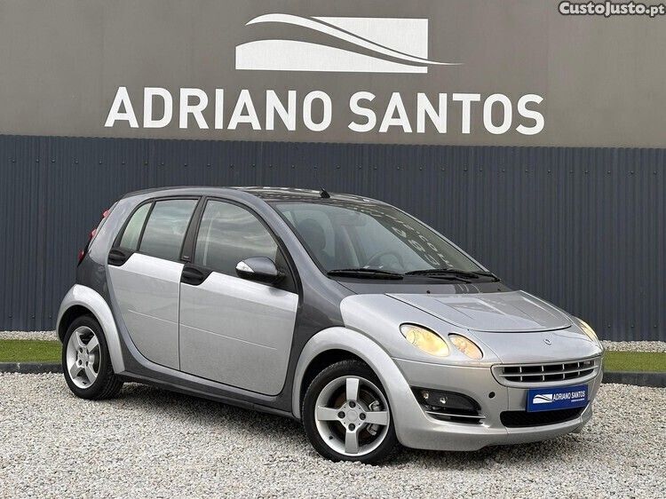 Cinza Usado 2005 Smart ForFour Pure | € 4.900 - Imagem 1/1