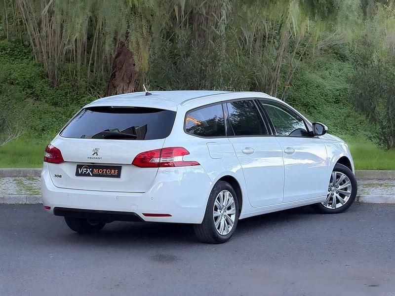 Usado Peugeot 308 131 HP (96 kW) 2020 Branco Carrinha