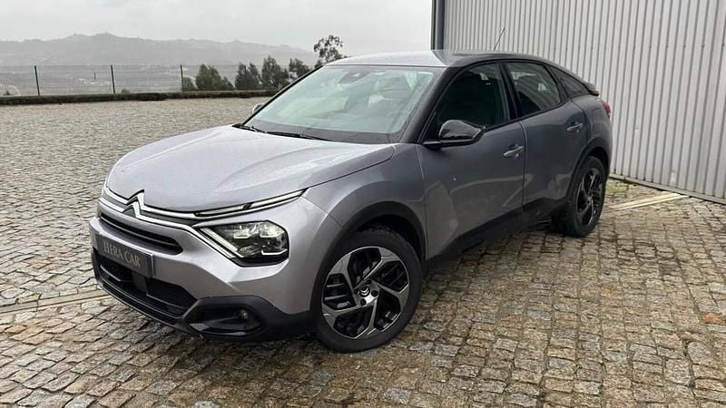 Usado Citroën C4 Feel 131 HP (96 kW) 2023 Cinzento Sedan