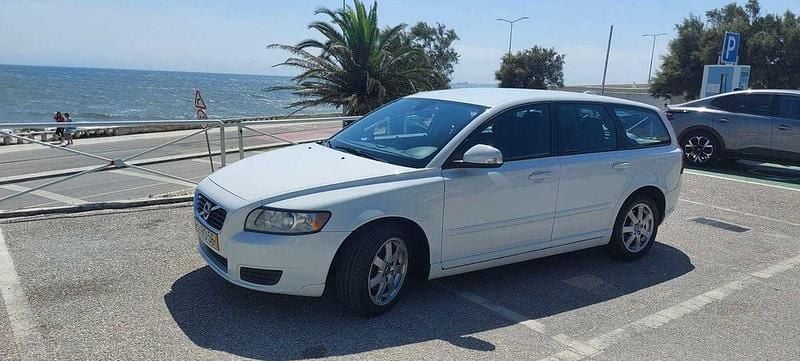 Usado 2012 Volvo V50 Drive Kinetic Carrinha | € 6.200 - Imagem 1/4