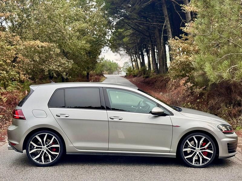 Usado VW Golf VII GTI 230 HP (169 kW) 2015 Cinza