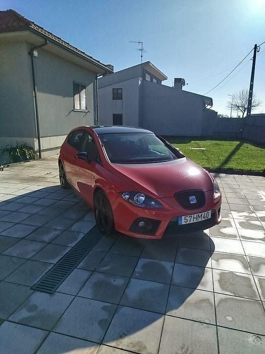 Vermelho Usado 2008 Seat Leon FR Sedan | € 10.250 (Caro) - Imagem 1/4
