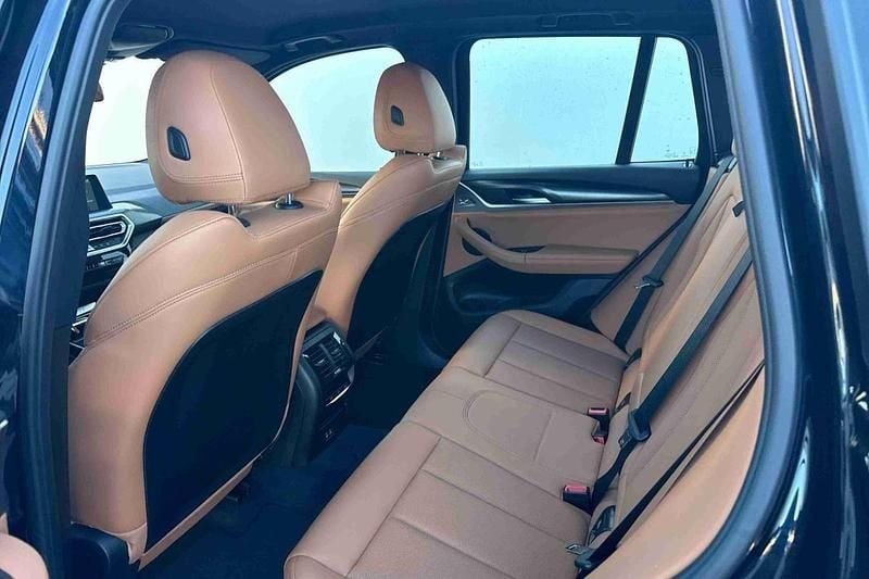 Usado BMW X3 Shadowline 183 HP (134 kW) 2024 Preto SUV