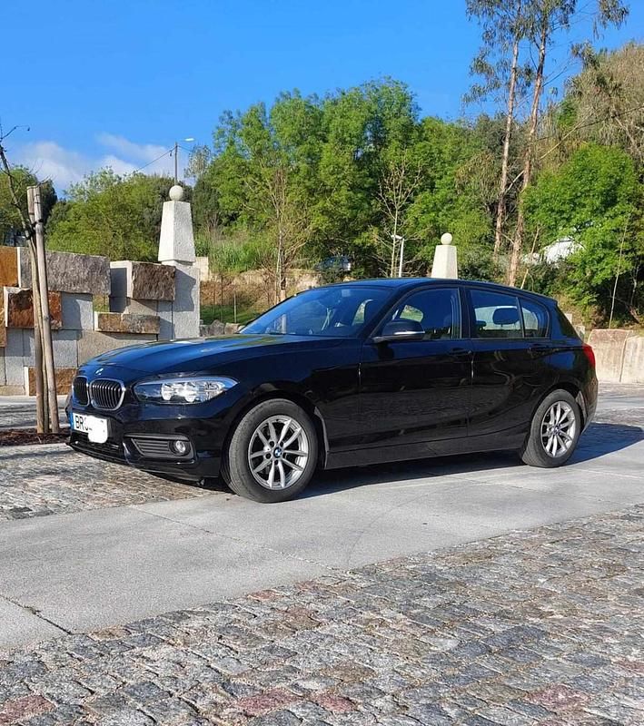Preto Usado 2016 BMW 116 Citadino | € 16.500 (Preço justo) - Imagem 1/4