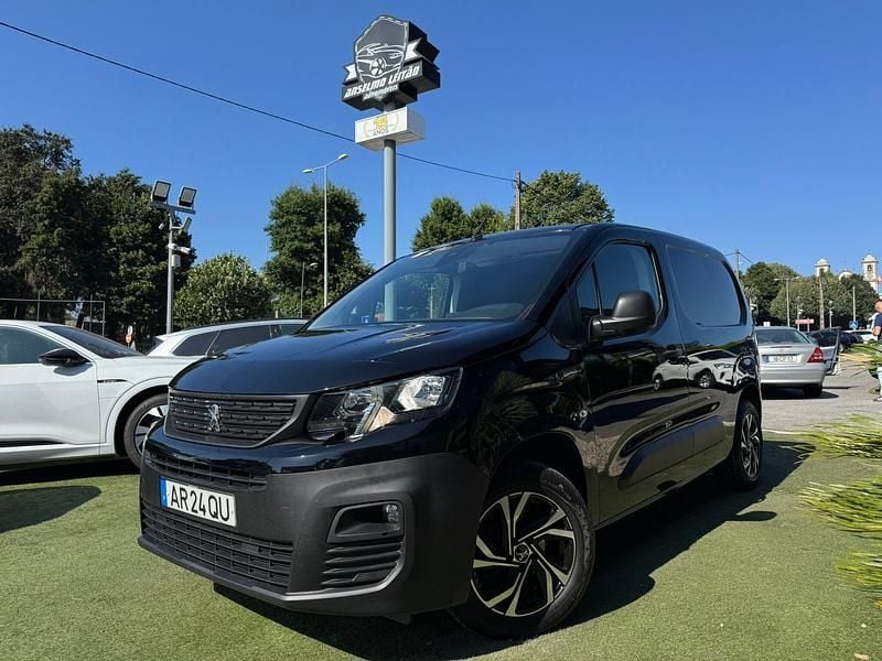 Preto Usado 2022 Peugeot Partner Premium Van | € 16.900 (Preço justo) - Imagem 1/4