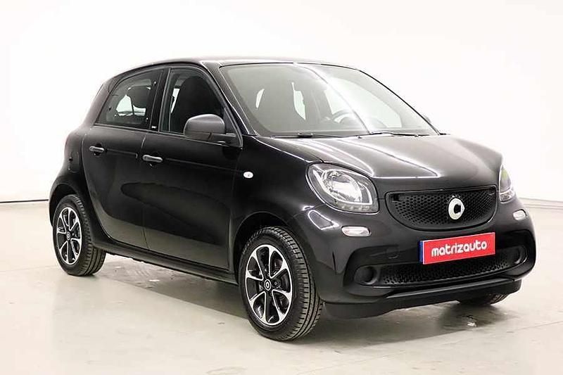 Preto Usado 2017 Smart ForFour Citadino | € 15.999 (Caro) - Imagem 1/4