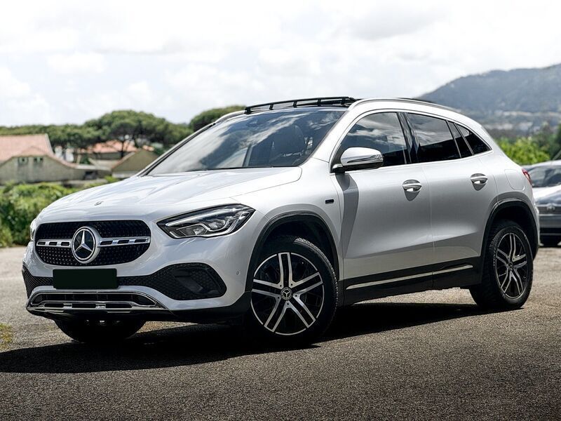 Cinza Usado 2021 Mercedes GLA250 Progressive SUV | € 35.900 (Preço elevado) - Imagem 1/4