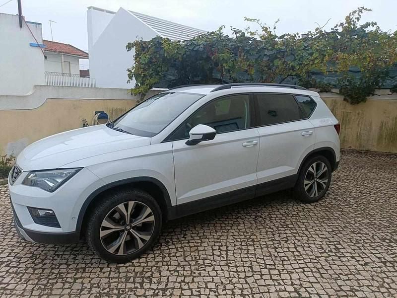 Branco Usado 2016 Seat Ateca Ecomotive SUV | € 18.000 (Caro) - Imagem 1/4