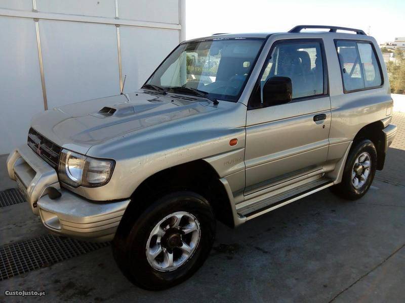 Sold Mitsubishi Pajero 2800 GLS . Carros usados para venda