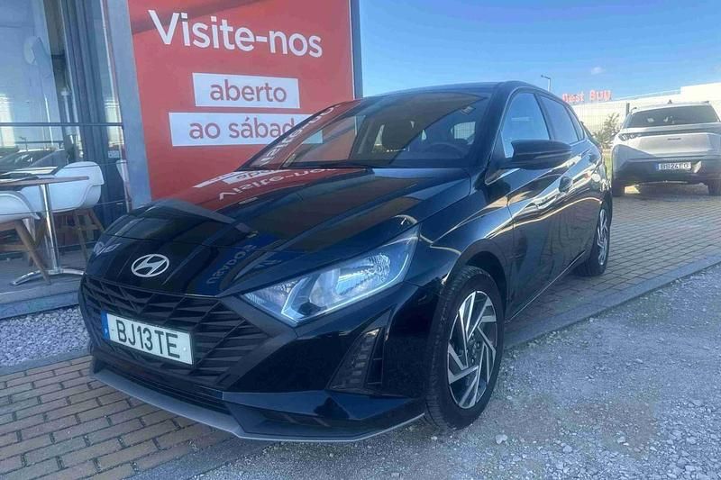 Usado Hyundai i20 Comfort 84 HP (61 kW) 2024 Preto Citadino