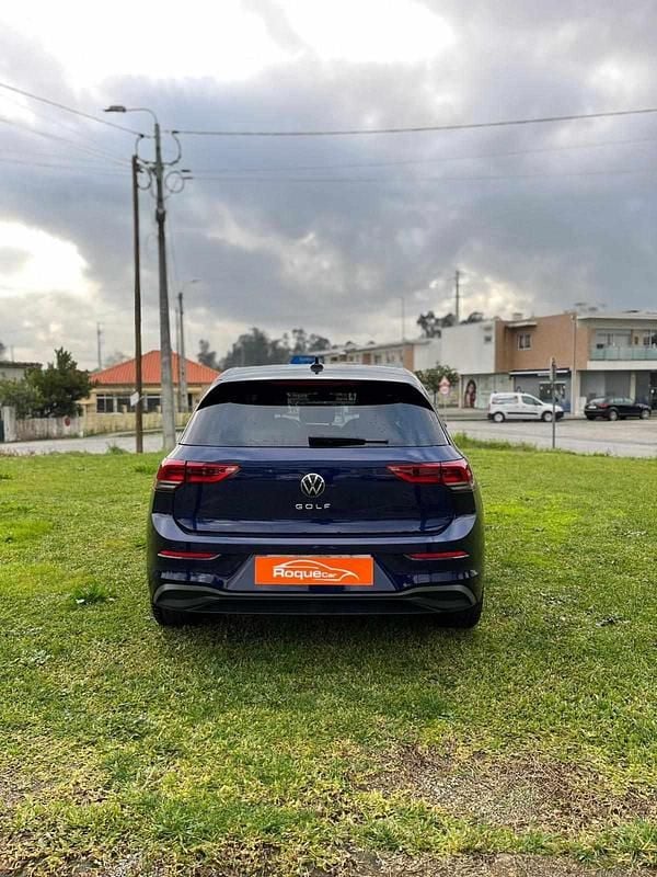 Usado VW Golf VIII 110 HP (80 kW) 2023 Azul