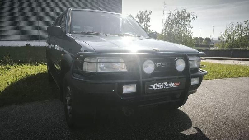 Usado Opel Frontera 115 HP (84 kW) 1998 Verde SUV
