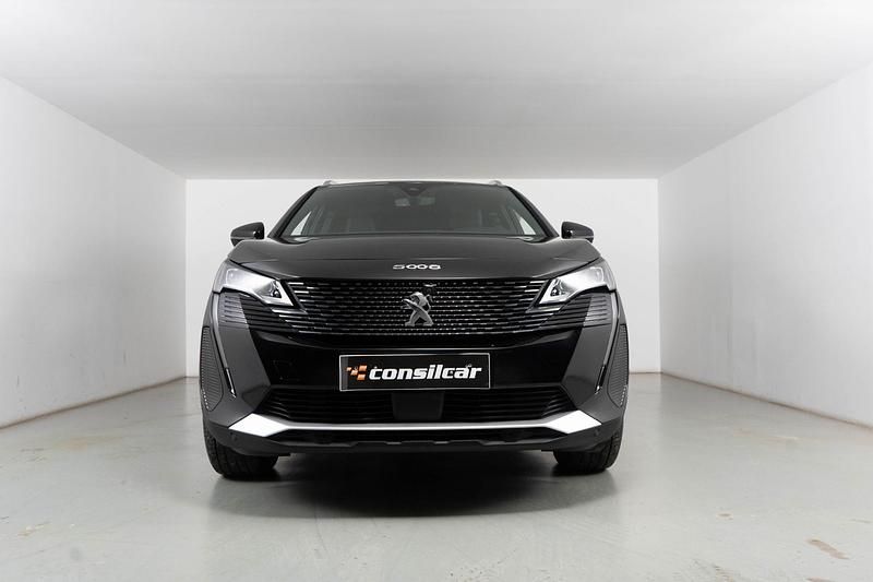 Usado Peugeot 5008 GT 145 HP (106 kW) 2024 Preto SUV