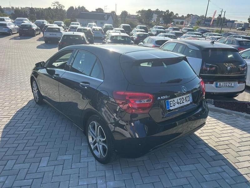 Preto Usado 2016 Mercedes A180 | € 16.999 (Preço justo) - Imagem 1/4