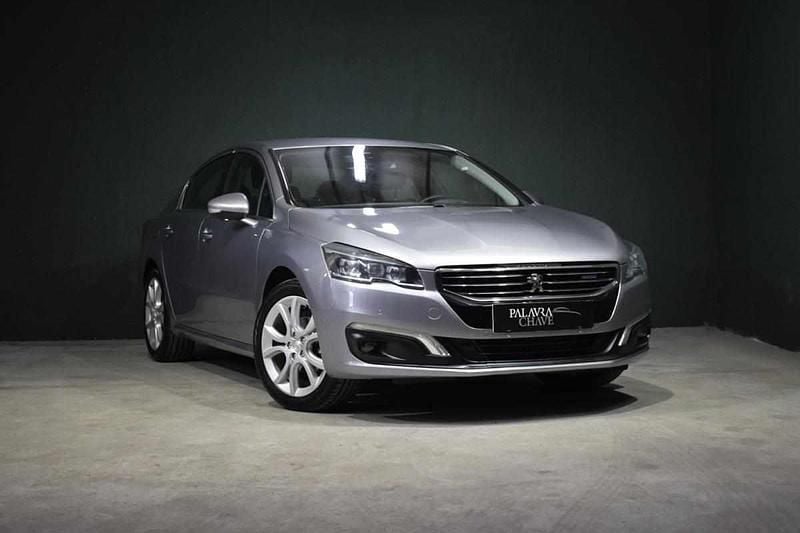 Usado Peugeot 508 120 HP (88 kW) 2015 Cinzento Sedan