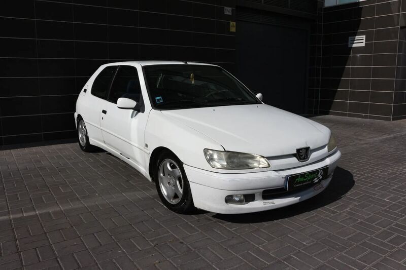 Branco Usado 2000 Peugeot 306 | € 1.150 - Imagem 1/4