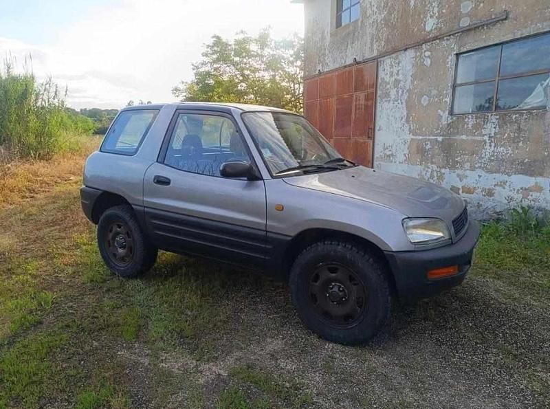 Cinzento Usado 1994 Toyota RAV4 Citadino | € 4.800 - Imagem 1/4