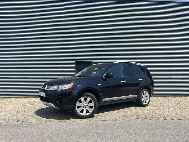 Preto Usado 2007 Mitsubishi Outlander SUV | € 8.250 - Imagem 1/4
