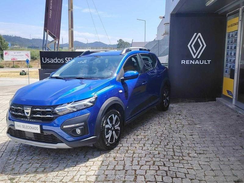 Azul Usado 2022 Dacia Sandero Citadino | € 15.500 (Preço justo) - Imagem 1/4