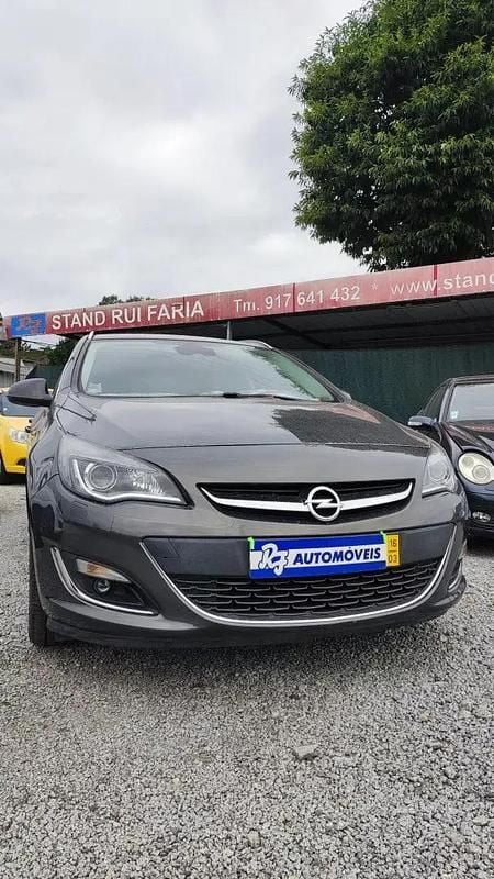 Cinzento Usado 2016 Opel Astra Excite Carrinha | € 10.799 (Bom preço) - Imagem 1/4