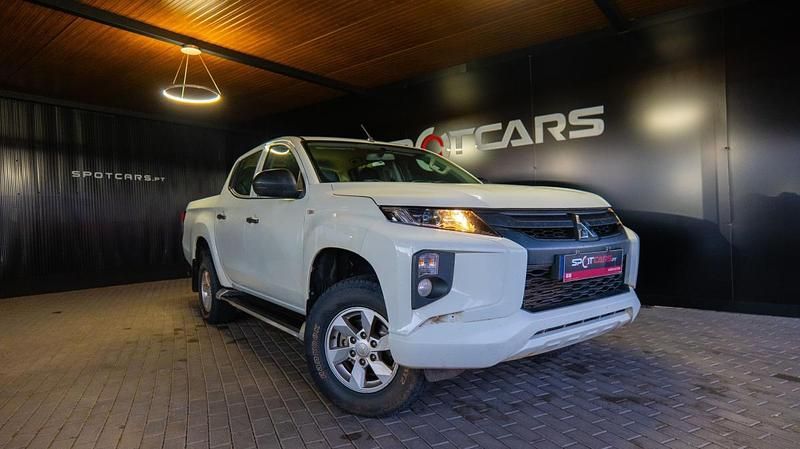 Branco Usado 2022 Mitsubishi L200 Pickup | € 31.500 (Preço justo) - Imagem 1/4