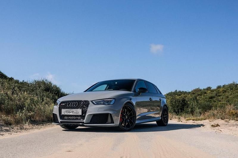 Cinzento Usado 2015 Audi A3 | € 49.950 - Imagem 1/4