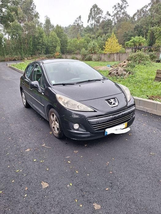 Usado 2010 Peugeot 207 Sedan | € 3.500 (Preço justo) - Imagem 1/2