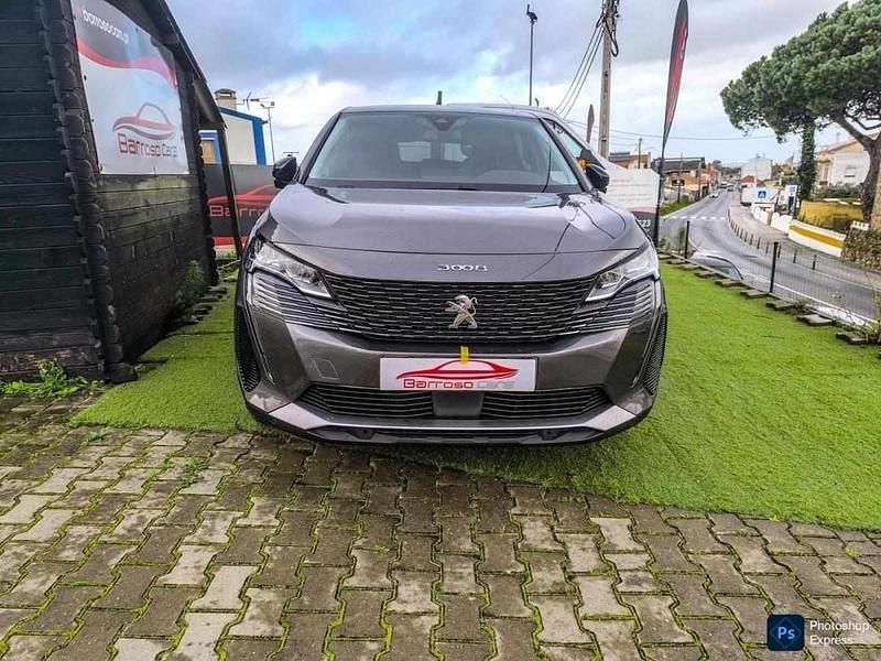 Usado Peugeot 3008 130 HP (95 kW) 2022 Cinzento SUV