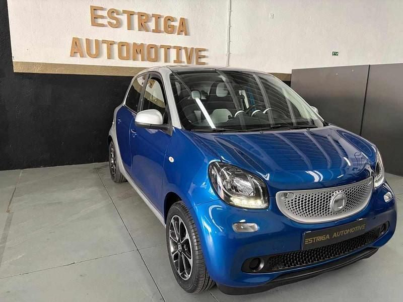 Usado Smart ForFour 71 HP (52 kW) 2015 Azul Citadino