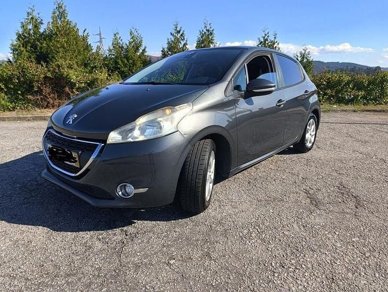 Usado 2013 Peugeot 208 Citadino | € 7.000 (Preço justo) - Imagem 1/4
