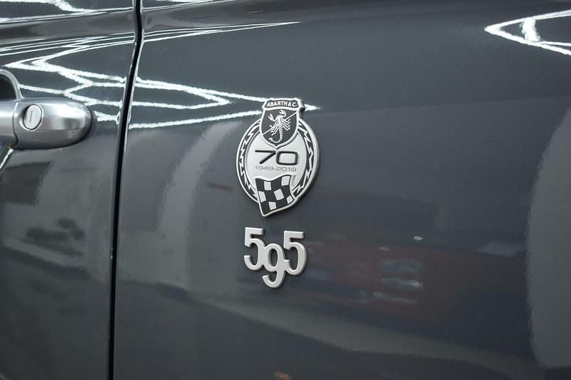 Usado Abarth 500 145 HP (106 kW) 2019 Cinza Citadino