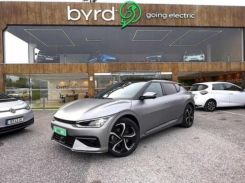 Cinza Usado 2023 Kia EV6 4 SUV | € 32.900 - Imagem 1/4