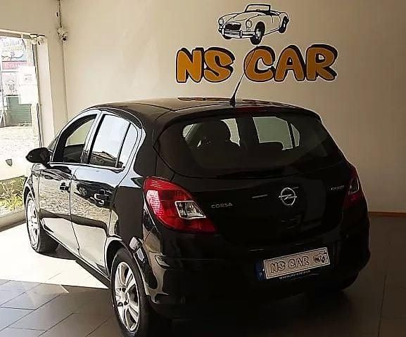 Usado Opel Corsa Enjoy 95 HP (69 kW) 2014 Preto Citadino