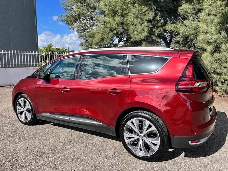 Usado Renault Grand Scénic IV 110 HP (80 kW) 2017 Outra Monovolume