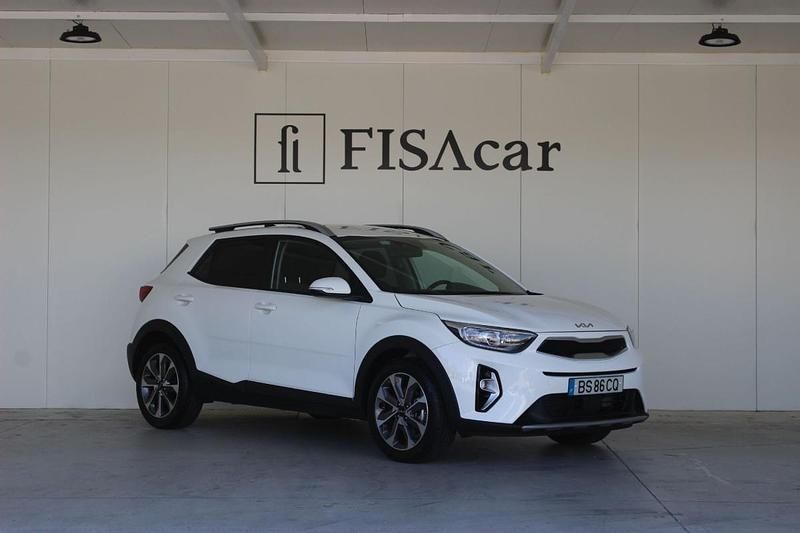 Branco Usado 2025 Kia Stonic SUV | € 21.900 (Preço elevado) - Imagem 1/4