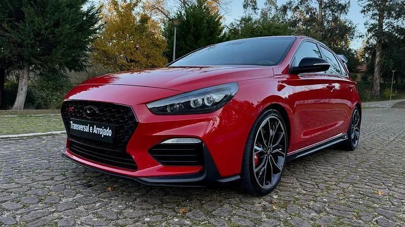 Usado Hyundai i30 275 HP (202 kW) 2019 Vermelho Sedan