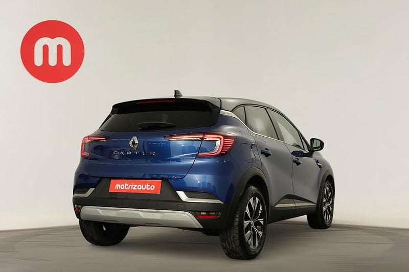 Usado Renault Captur Techno 100 HP (73 kW) 2022 SUV