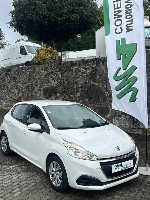 Branco Usado 2020 Peugeot 208 Citadino | € 11.900 (Super Preço) - Imagem 1/4