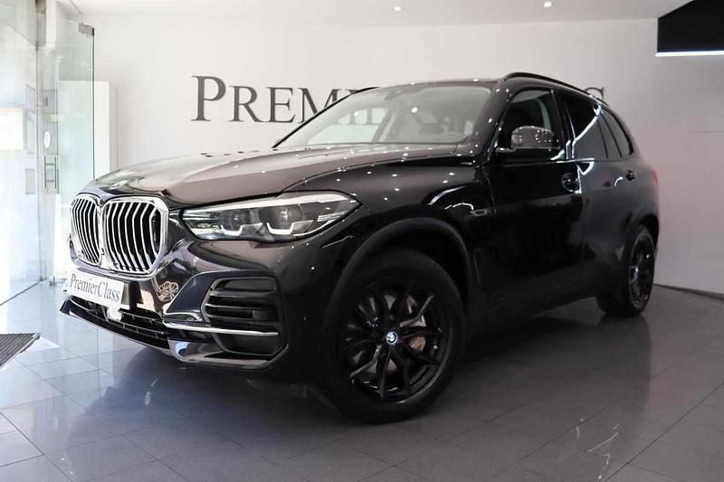 Preto Usado 2022 BMW X5 SUV | € 69.890 - Imagem 1/4