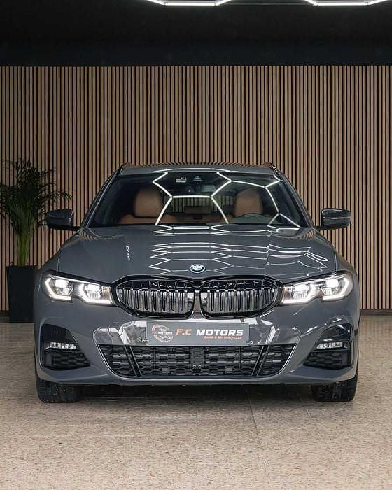 Usado 2021 BMW 330e Comfort Edition Sedan | € 34.250 (Preço justo) - Imagem 1/4