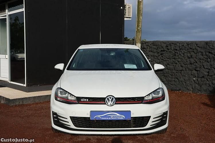 Branco Usado 2013 VW Golf VII GTI Citadino | € 21.490 (Preço elevado) - Imagem 1/1