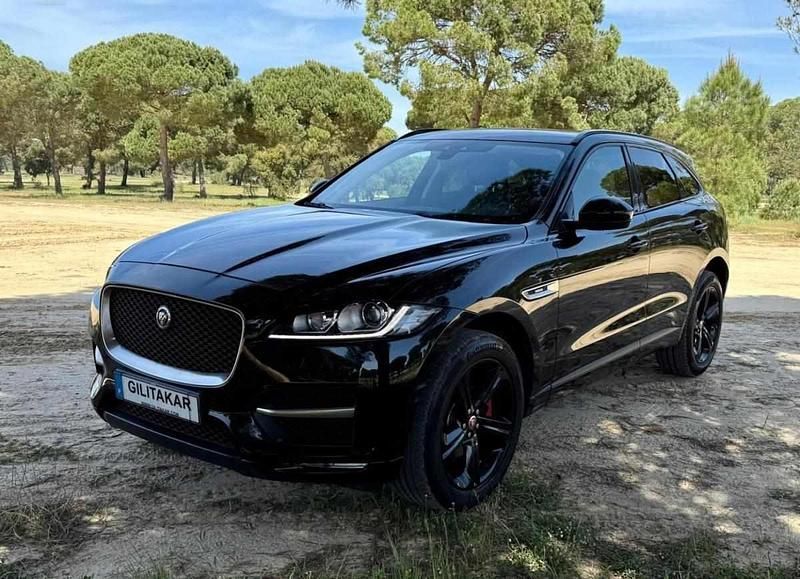 Preto Usado 2018 Jaguar F-Pace SUV | € 29.900 (Caro) - Imagem 1/4