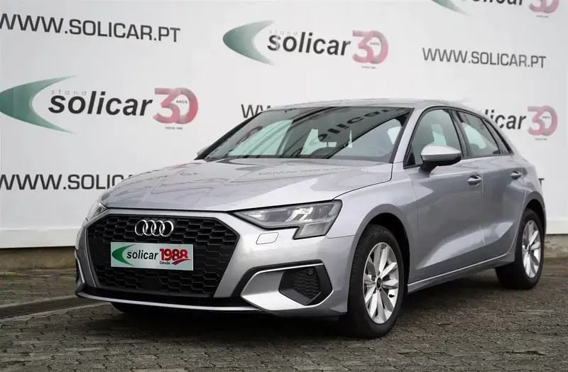 Cinza Usado 2023 Audi A3 Sportback Citadino | € 29.500 (Preço justo) - Imagem 1/4