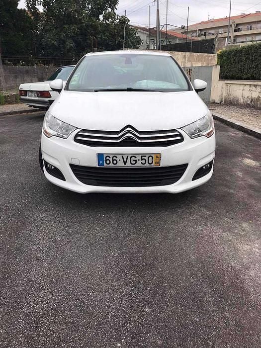 Usado Citroën C4 112 HP (82 kW) 2014 Sedan