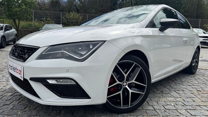 Branco Usado 2017 Seat Leon SC FR Citadino | € 18.250 - Imagem 1/4