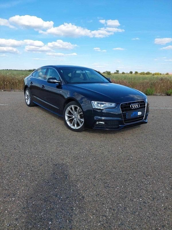 Azul Usado 2016 Audi A5 S-Line Coupé | € 22.500 (Preço elevado) - Imagem 1/3