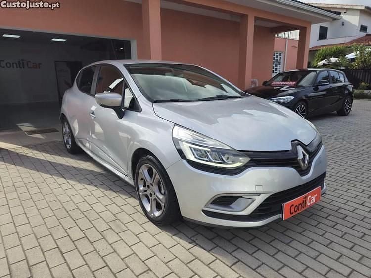 Cinza Usado 2017 Renault Clio IV GT-Line Citadino | € 12.990 (Preço justo) - Imagem 1/1