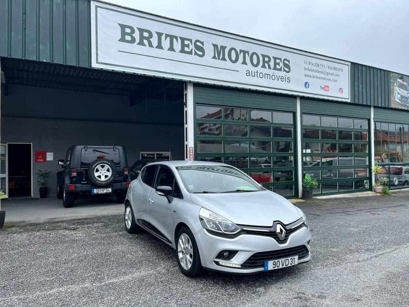 Cinzento Usado 2018 Renault Clio IV Citadino | € 12.950 (Preço justo) - Imagem 1/4