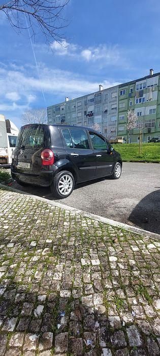 Usado Renault Modus 75 HP (55 kW) 2005 Monovolume