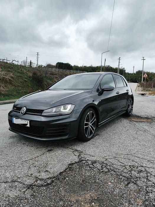 Usado 2015 VW Golf VII GTD Sedan | € 13.748 (Bom preço) - Imagem 1/4